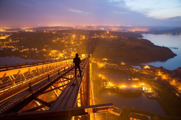 Bradley-Garrett-on-the-Forth-Bridge-2319250