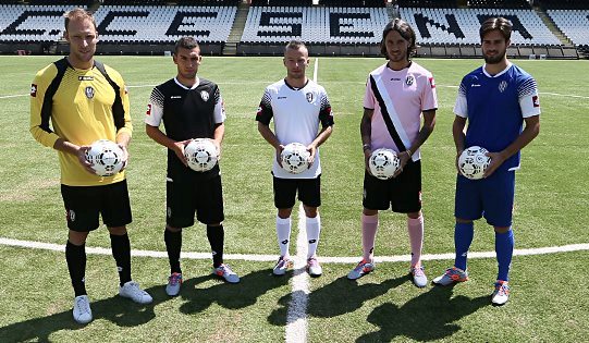 Lotto-Cesena-Jersey-2014-2015