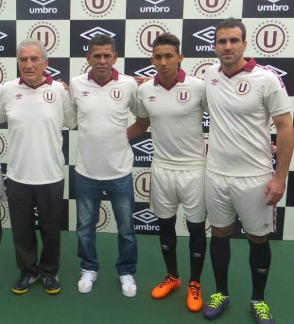Universitario-2014-15-Shirt
