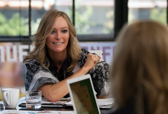 2c41c1a0_2444_D011_00147RV3_CROPV2.xxxlarge_2x