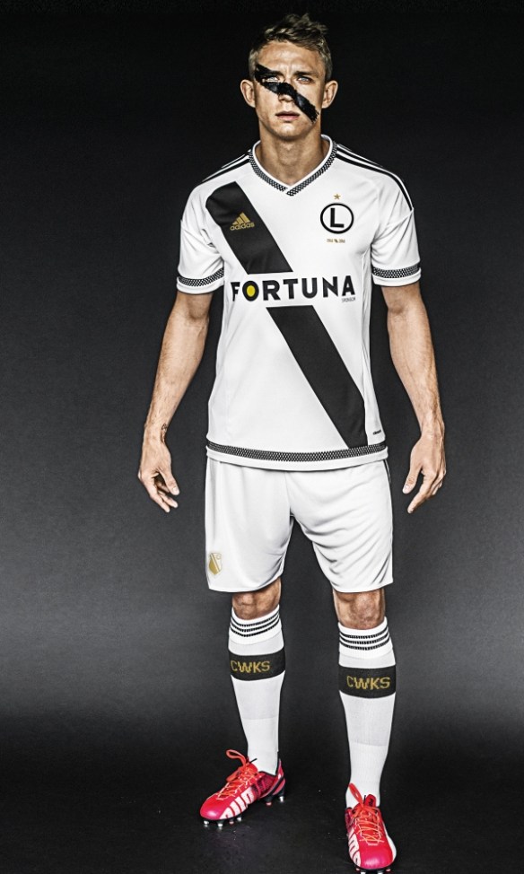 Legia-Warsaw-Home-Kit-15-16